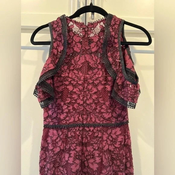 Alexis (Revolve) Evie Burgundy Lace Off Shoulder Midi Dress. Size XS. - Picture 16 of 17